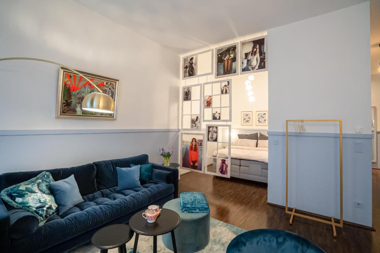 Designer Loft-Ferienwohnung Im Zentrum Mit Tiefgaragen-Parkplatz, Waschmaschine Und Privatterrasse ไลป์ซิก ภายนอก รูปภาพ