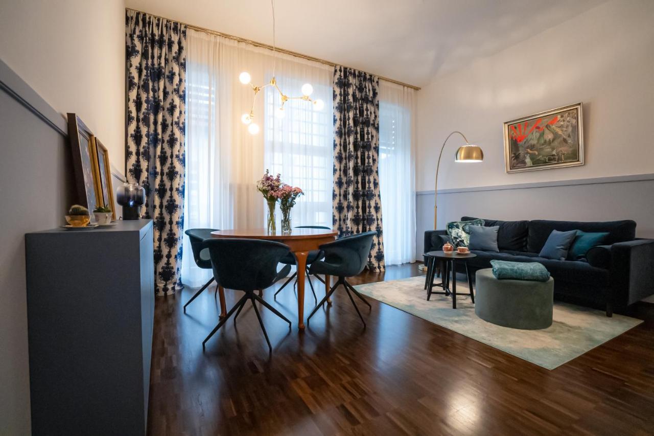 Designer Loft-Ferienwohnung Im Zentrum Mit Tiefgaragen-Parkplatz, Waschmaschine Und Privatterrasse ไลป์ซิก ภายนอก รูปภาพ