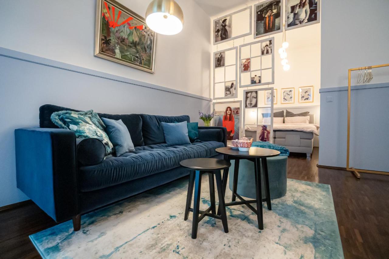 Designer Loft-Ferienwohnung Im Zentrum Mit Tiefgaragen-Parkplatz, Waschmaschine Und Privatterrasse ไลป์ซิก ภายนอก รูปภาพ